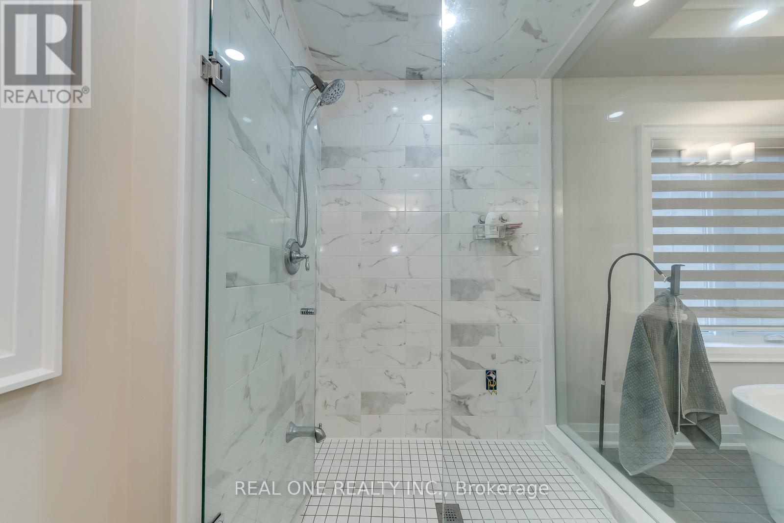 1103 John Laird Circle, Oakville, Ontario  L6H 3R5 - Photo 29 - W12999378