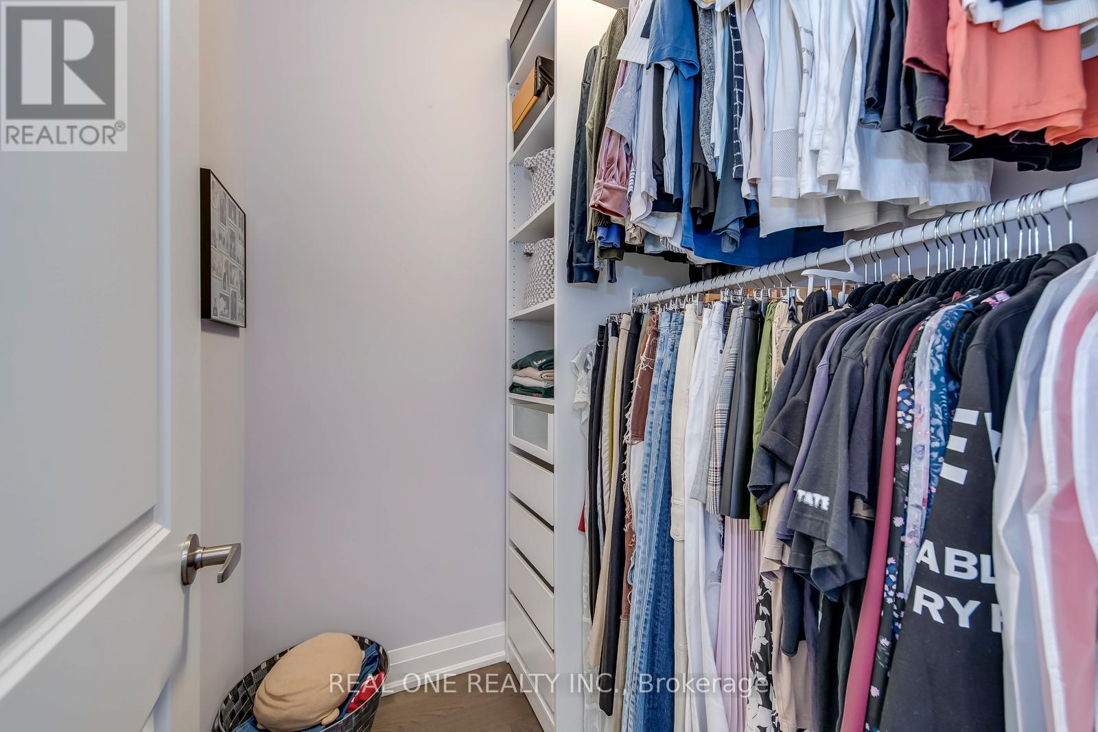 1103 John Laird Circle, Oakville, Ontario  L6H 3R5 - Photo 37 - W12999378