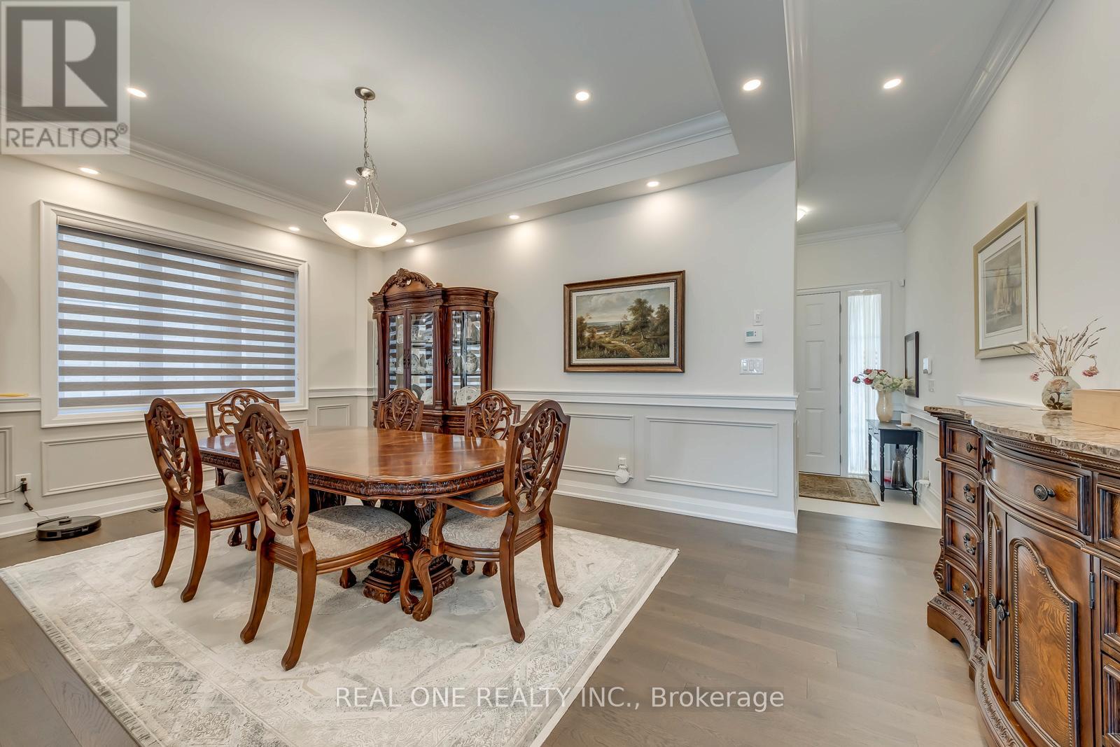 1103 John Laird Circle, Oakville, Ontario  L6H 3R5 - Photo 4 - W12999378