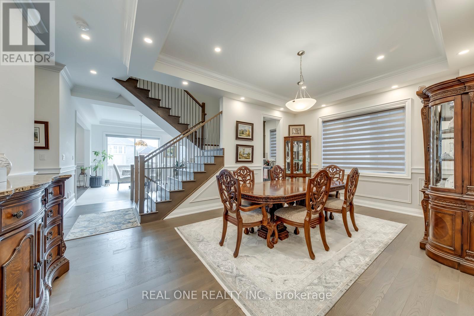 1103 John Laird Circle, Oakville, Ontario  L6H 3R5 - Photo 6 - W12999378