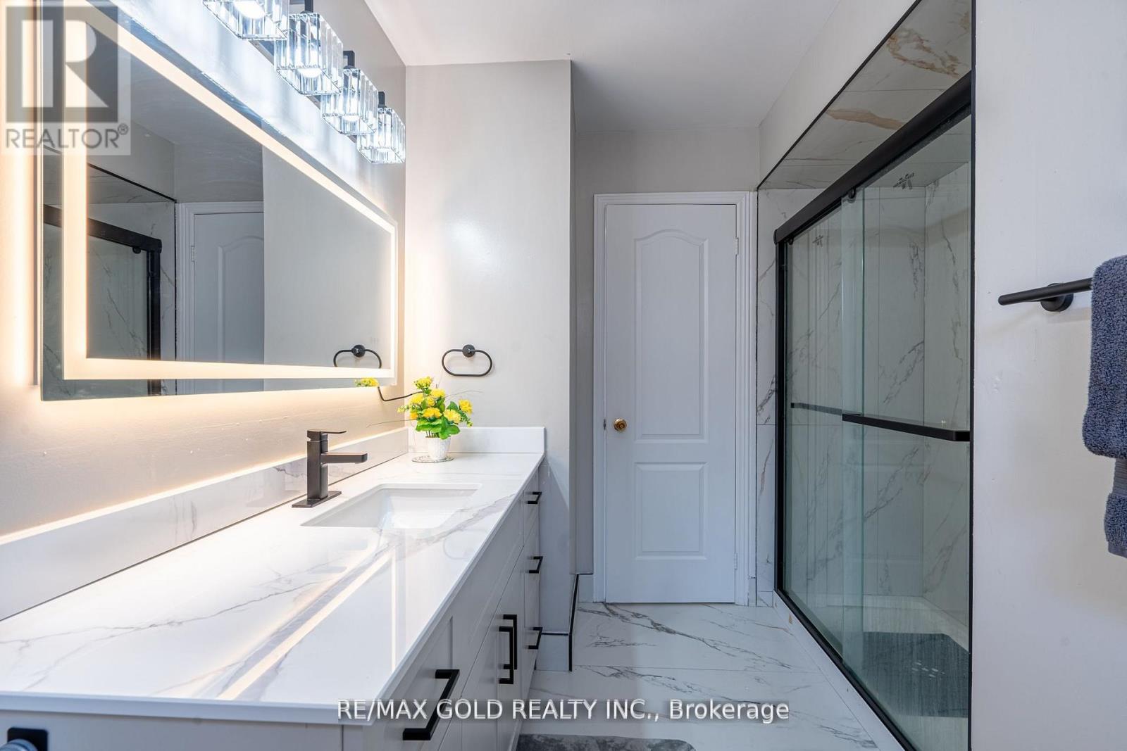 94 Bighorn Crescent, Brampton, Ontario L6R 1G7 - Photo 24 - W12999382