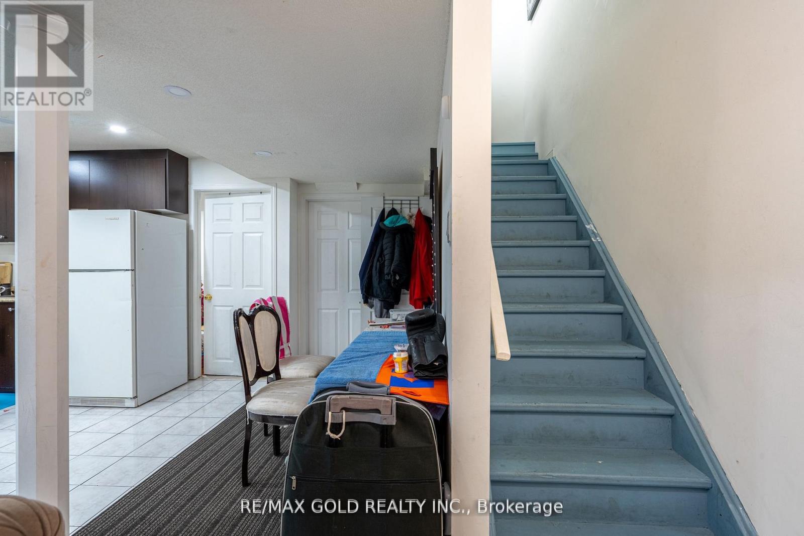 94 Bighorn Crescent, Brampton, Ontario L6R 1G7 - Photo 26 - W12999382