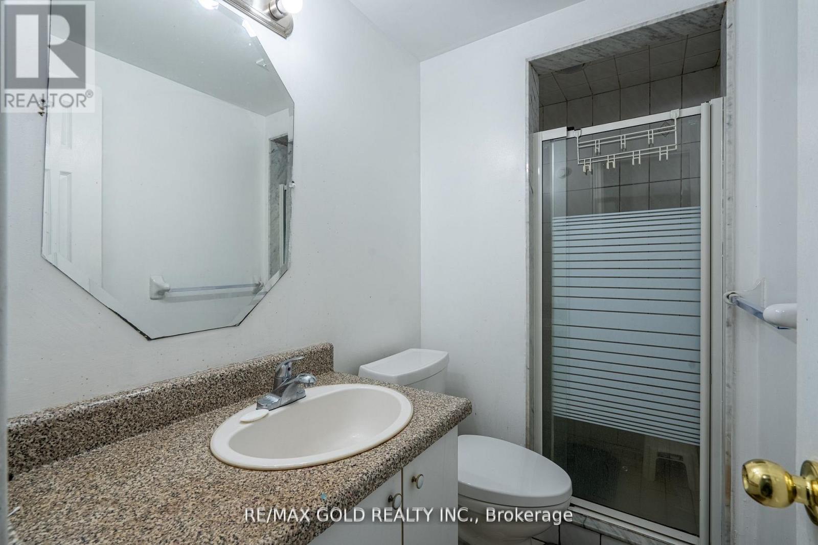 94 Bighorn Crescent, Brampton, Ontario L6R 1G7 - Photo 32 - W12999382