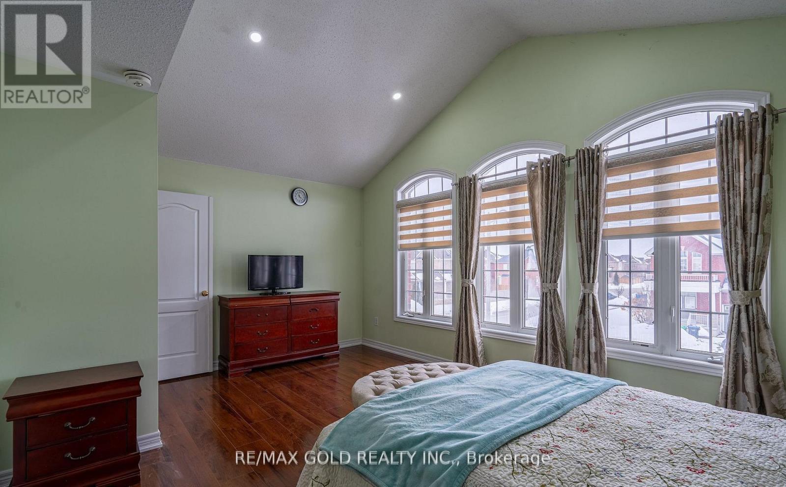 311 Father Tobin Road, Brampton, Ontario  L6R 0P4 - Photo 19 - W12999384