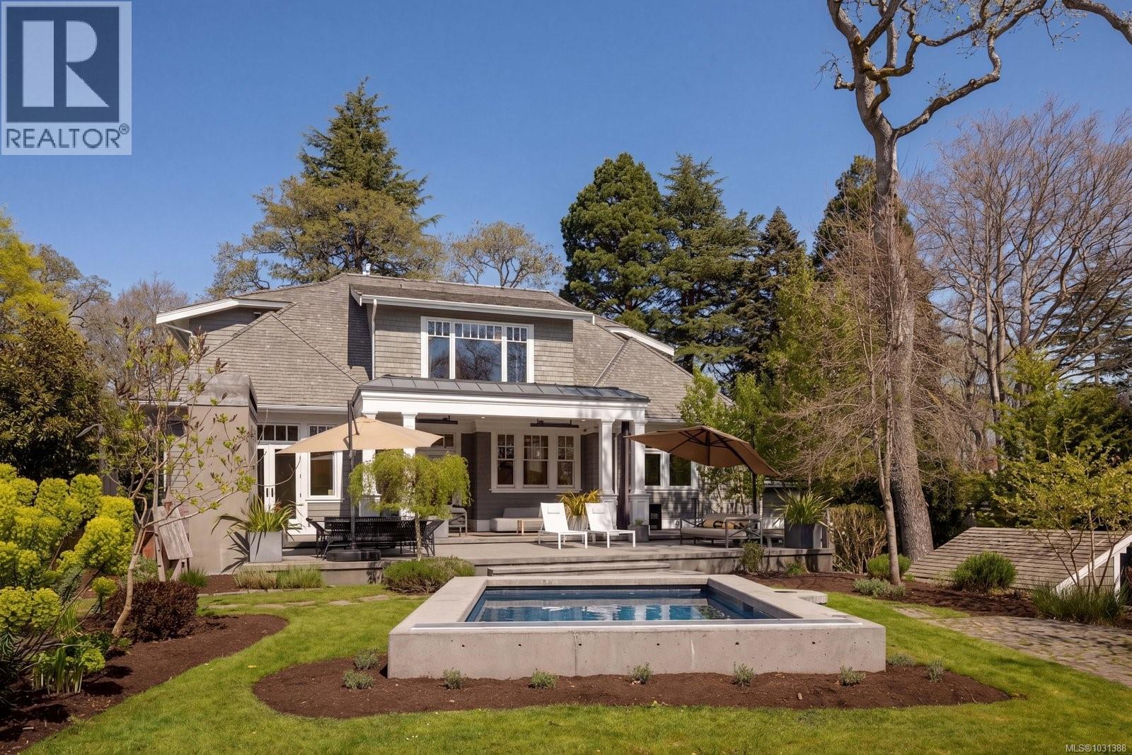 2545 Lansdowne Rd, Oak Bay, British Columbia  V8R 3P2 - Photo 48 - 1031388