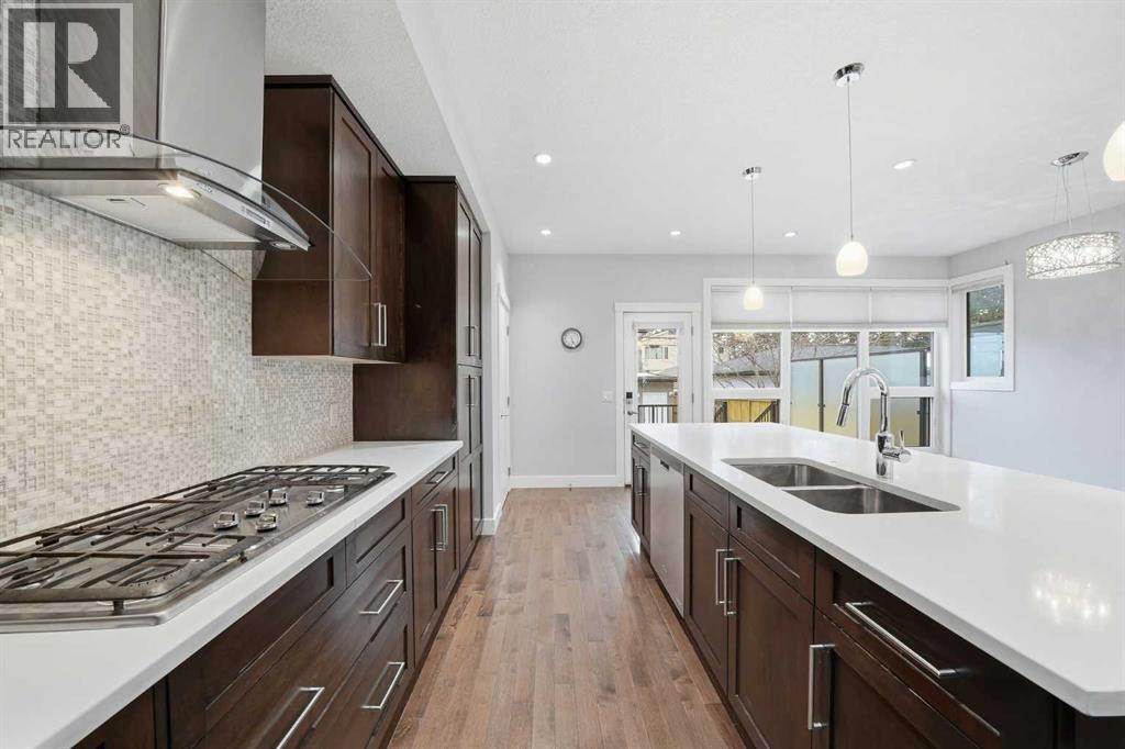 2018 37 Street Sw, Calgary, Alberta  T3E 3A6 - Photo 10 - A2292938