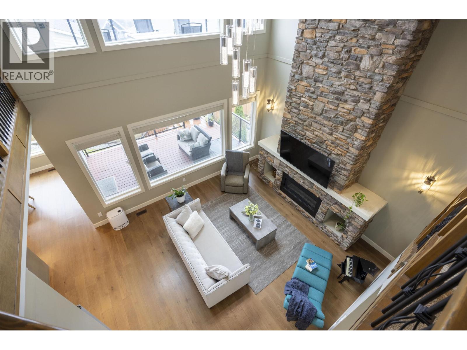 1407 Strawline Hill Street, Coquitlam, British Columbia  V3E 0L5 - Photo 15 - R3111219