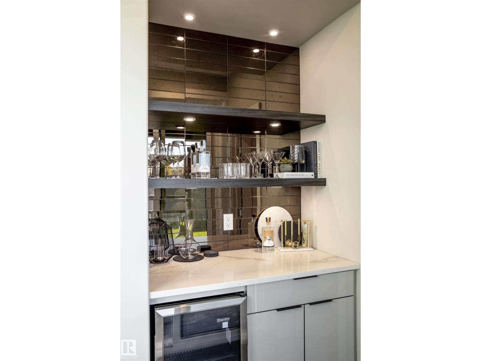 15807 30 Av Sw, Edmonton, Alberta  T6W 4X3 - Photo 10 - E4482280