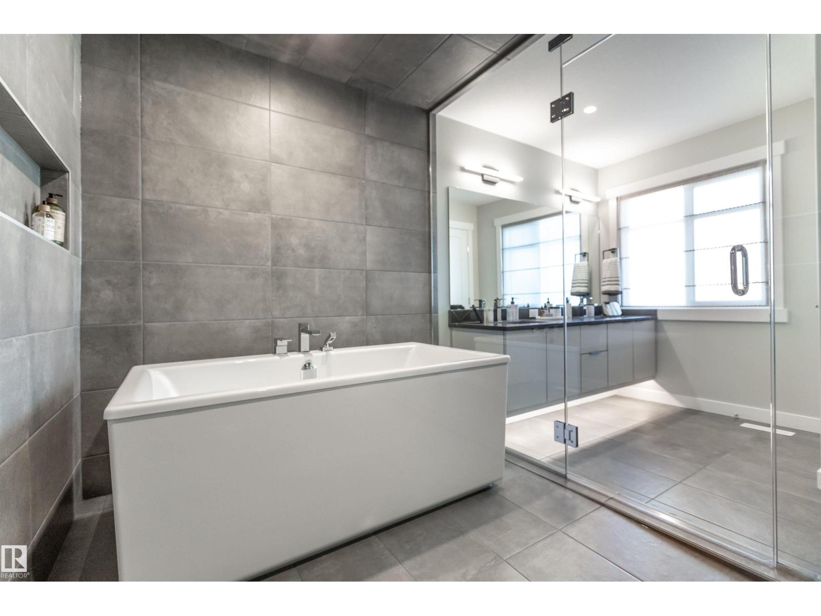 15807 30 Av Sw, Edmonton, Alberta  T6W 4X3 - Photo 21 - E4482280