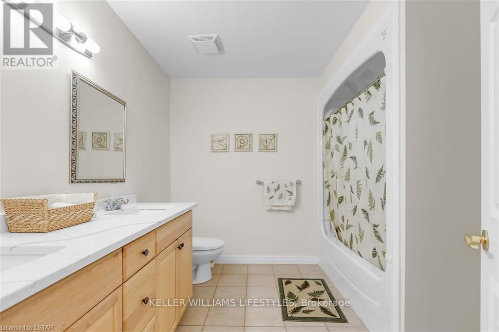 206 Ambleside Drive, London North, Ontario  N6G 4P5 - Photo 29 - X12999448