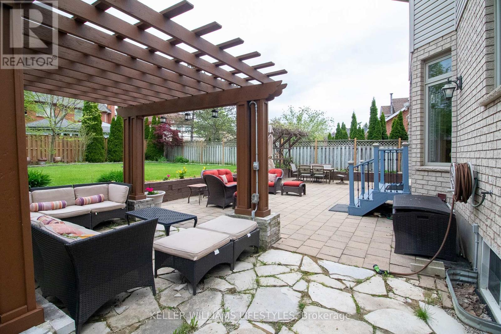 206 Ambleside Drive, London North, Ontario  N6G 4P5 - Photo 37 - X12999448