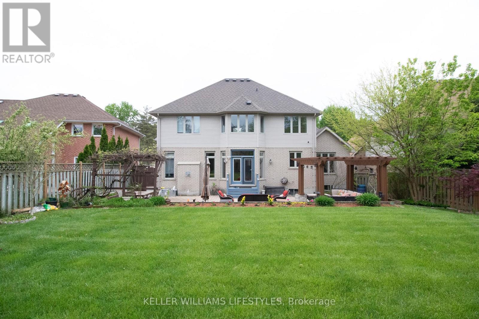 206 Ambleside Drive, London North, Ontario  N6G 4P5 - Photo 40 - X12999448