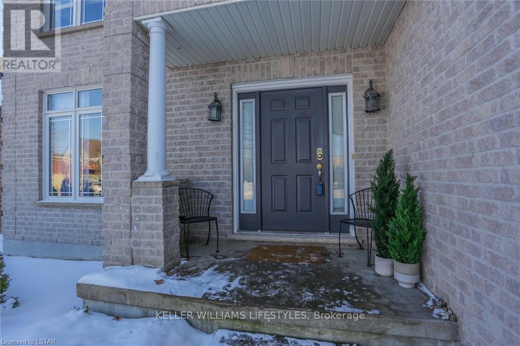 2029 Mccracken Court, London North, Ontario  N6G 5J2 - Photo 2 - X12999450