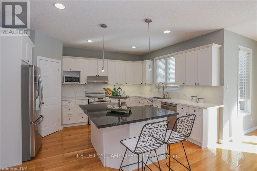 2029 Mccracken Court, London North, Ontario  N6G 5J2 - Photo 8 - X12999450