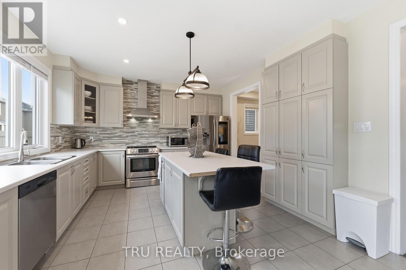 344 Sweetclover Way, Ottawa, Ontario K4A 1E6 - Photo 16 - X12999386