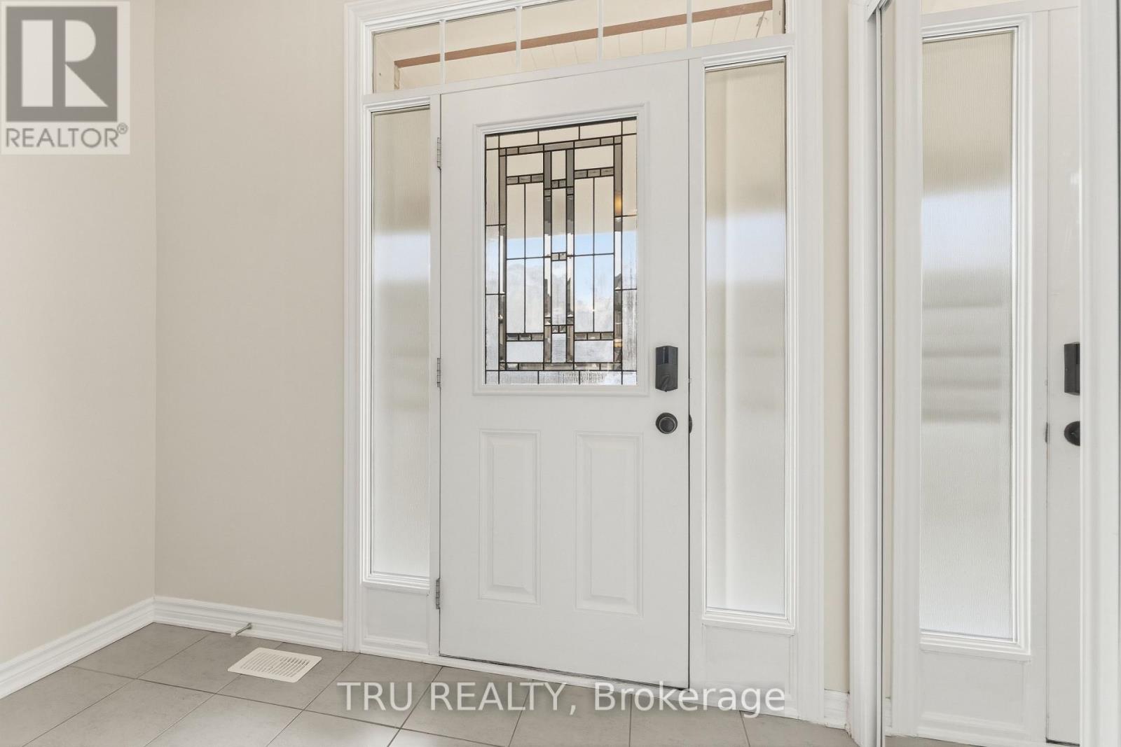 344 Sweetclover Way, Ottawa, Ontario K4A 1E6 - Photo 4 - X12999386