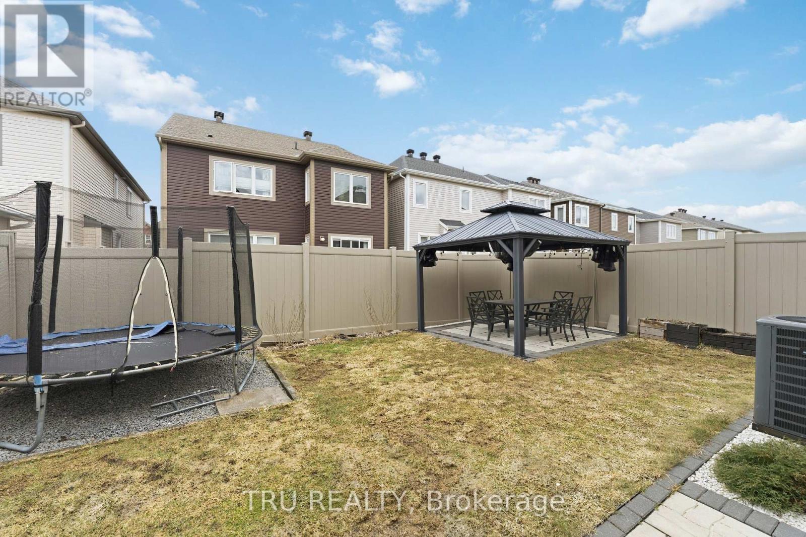 344 Sweetclover Way, Ottawa, Ontario K4A 1E6 - Photo 47 - X12999386