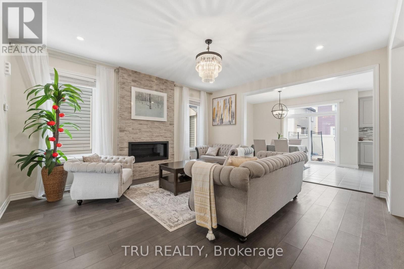 344 Sweetclover Way, Ottawa, Ontario K4A 1E6 - Photo 8 - X12999386