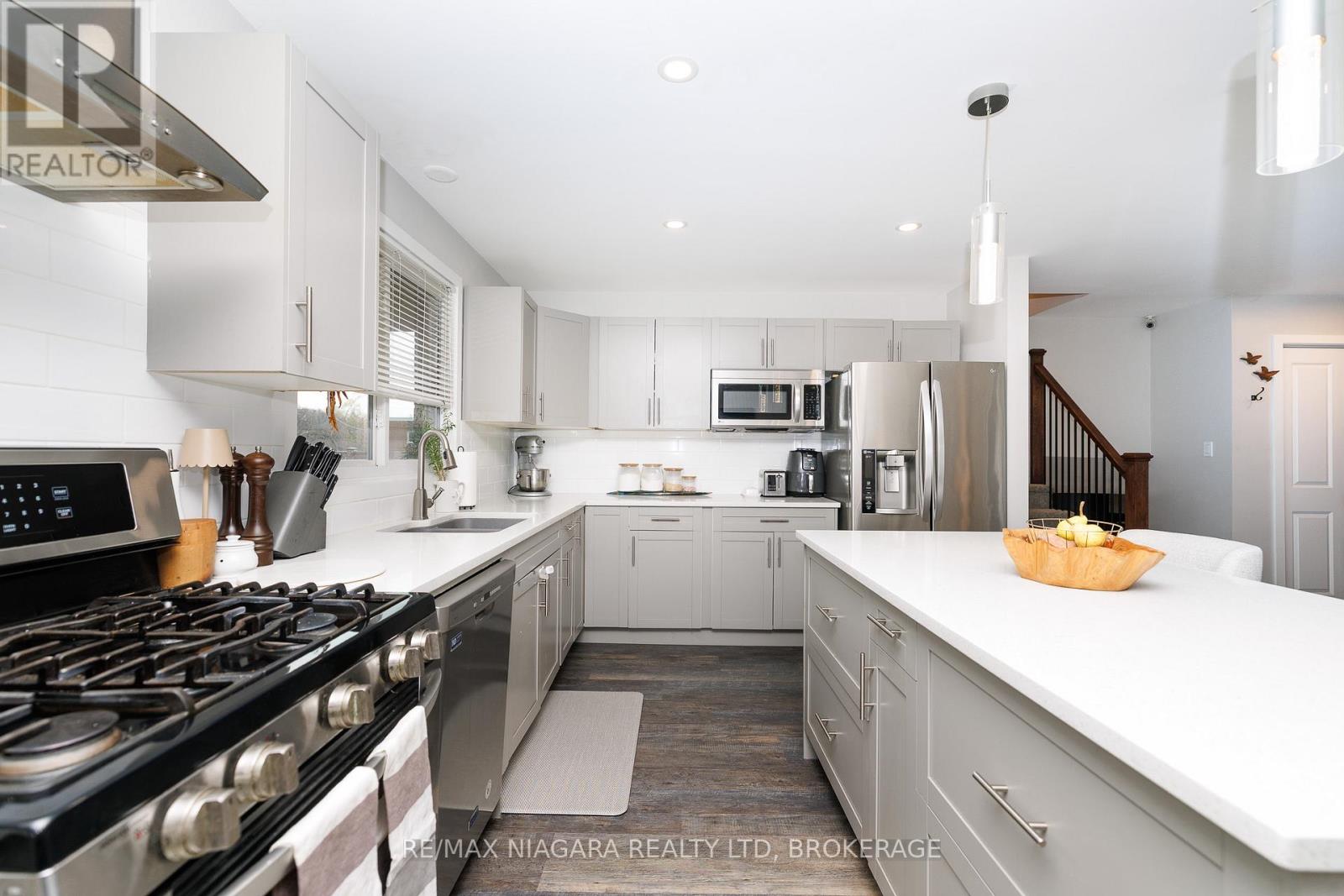 1 Royal Henley Boulevard, St. Catharines, Ontario  L2N 4R6 - Photo 12 - X12999410