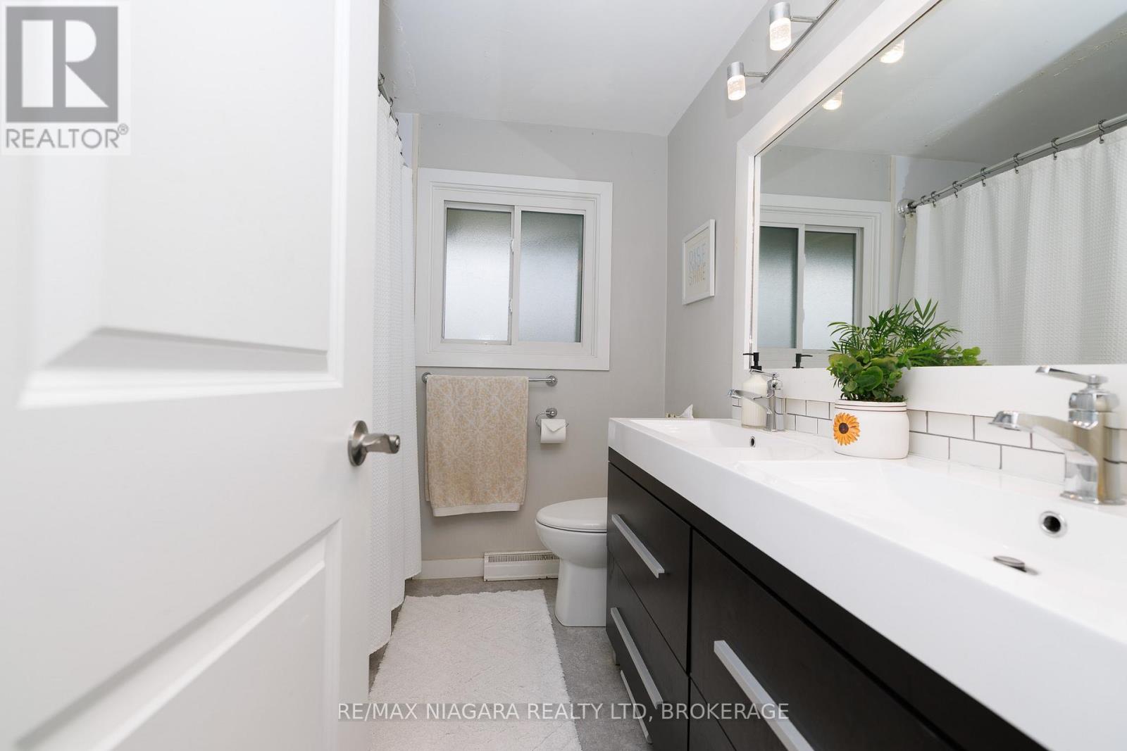 1 Royal Henley Boulevard, St. Catharines, Ontario  L2N 4R6 - Photo 22 - X12999410