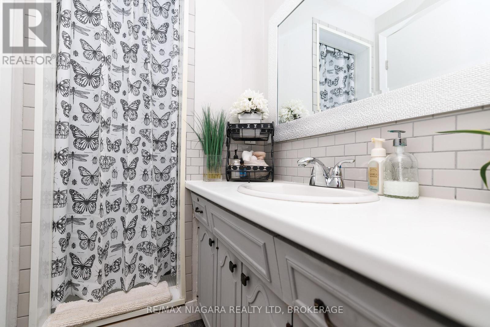 1 Royal Henley Boulevard, St. Catharines, Ontario  L2N 4R6 - Photo 28 - X12999410