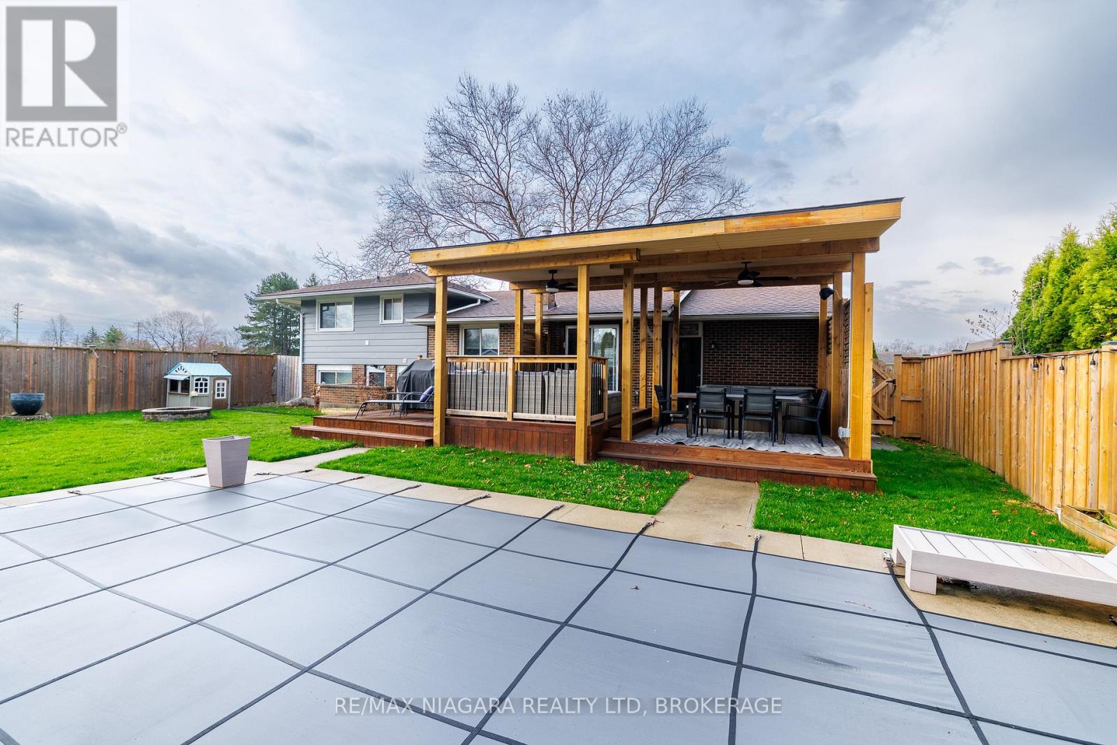 1 Royal Henley Boulevard, St. Catharines, Ontario  L2N 4R6 - Photo 44 - X12999410