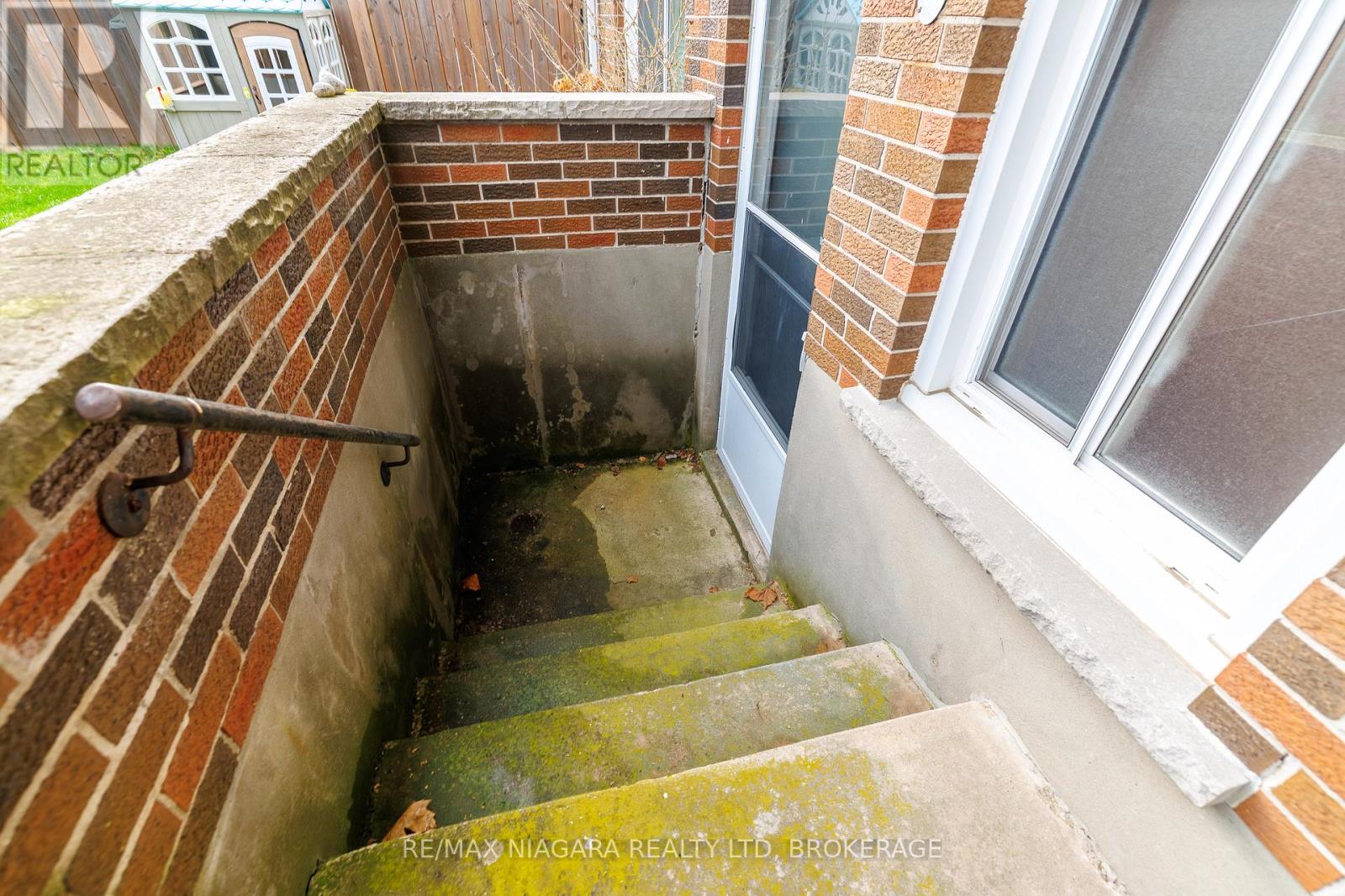 1 Royal Henley Boulevard, St. Catharines, Ontario  L2N 4R6 - Photo 47 - X12999410