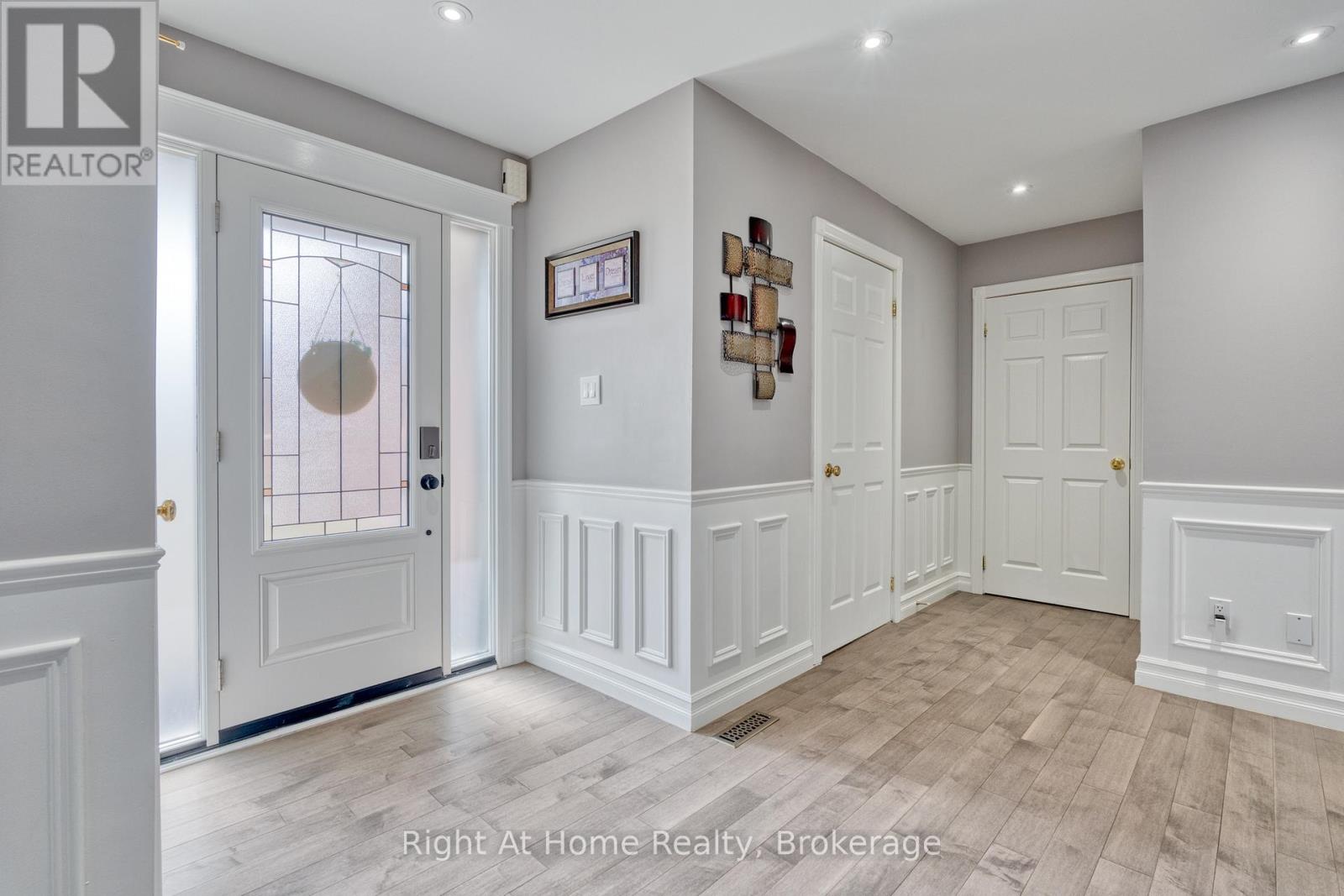 319 River Oaks Boulevard W, Oakville, Ontario  L6H 3X5 - Photo 21 - W12999388