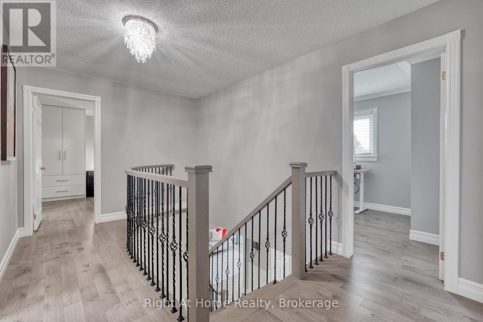 319 River Oaks Boulevard W, Oakville, Ontario  L6H 3X5 - Photo 25 - W12999388