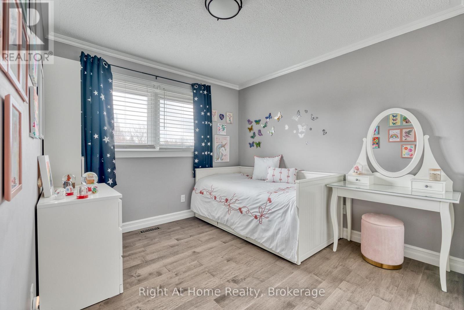 319 River Oaks Boulevard W, Oakville, Ontario  L6H 3X5 - Photo 32 - W12999388