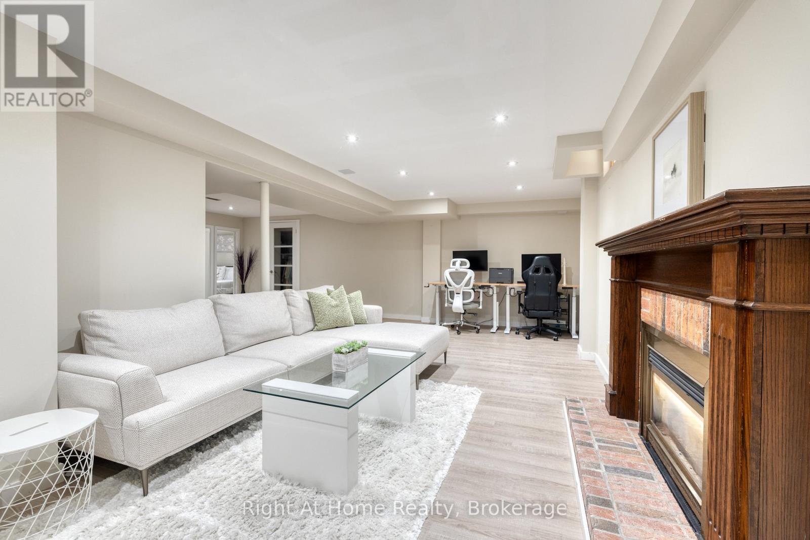 319 River Oaks Boulevard W, Oakville, Ontario  L6H 3X5 - Photo 38 - W12999388