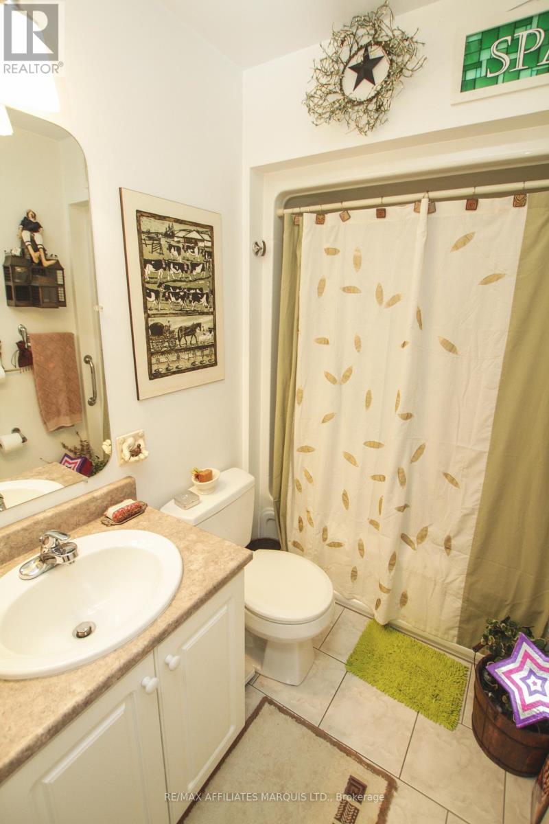 234 Hemlock Crescent, Cornwall, Ontario  K6H 7M2 - Photo 10 - X12999348