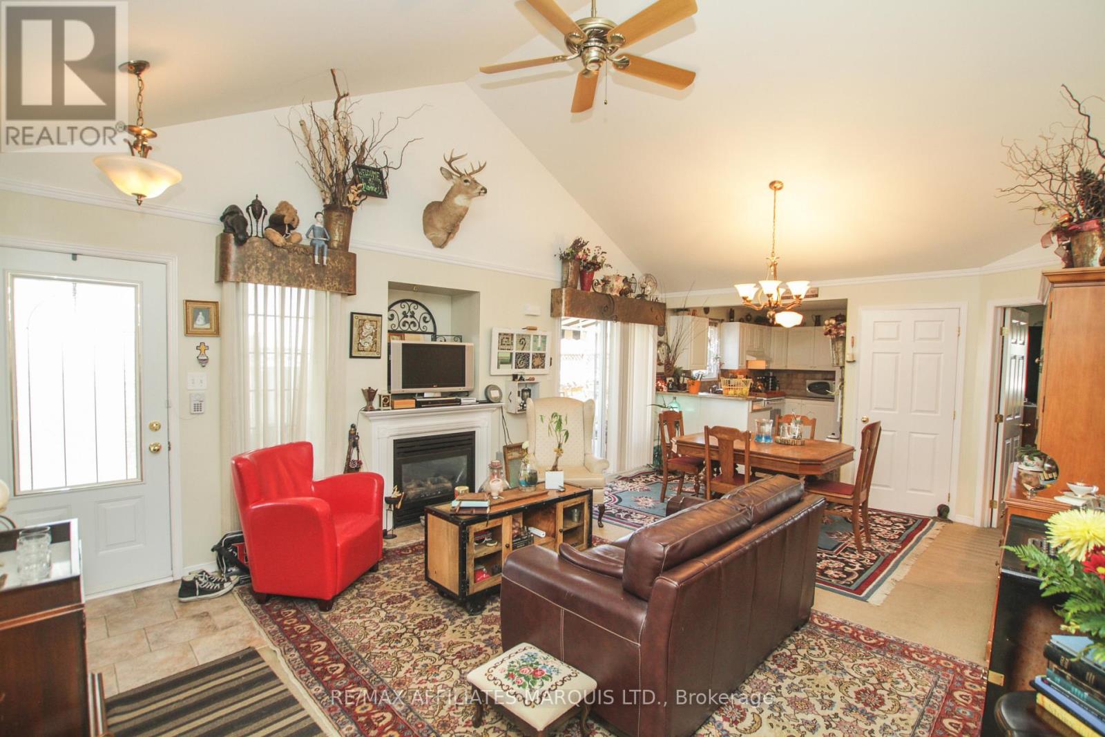 234 Hemlock Crescent, Cornwall, Ontario  K6H 7M2 - Photo 3 - X12999348