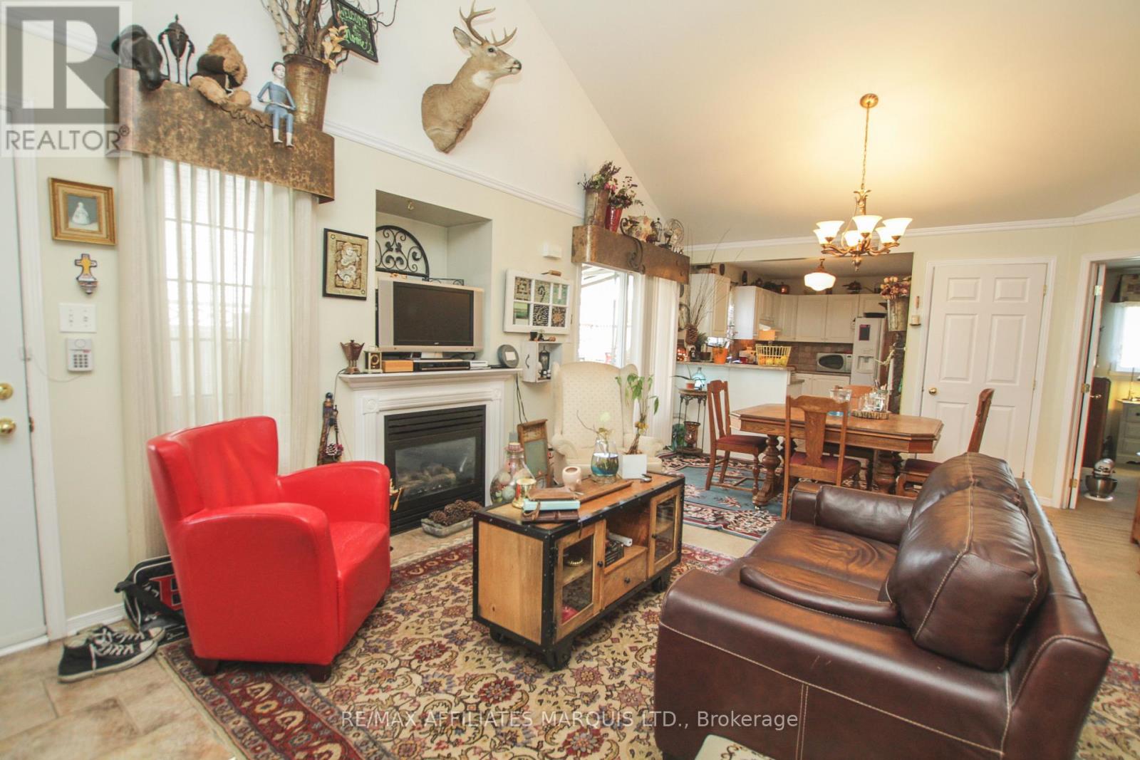 234 Hemlock Crescent, Cornwall, Ontario  K6H 7M2 - Photo 4 - X12999348