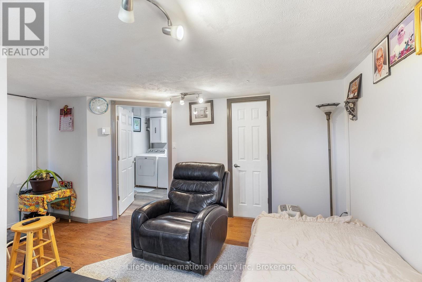 9 Hampton Street, Brantford, Ontario  N3S 7J2 - Photo 35 - X12999332