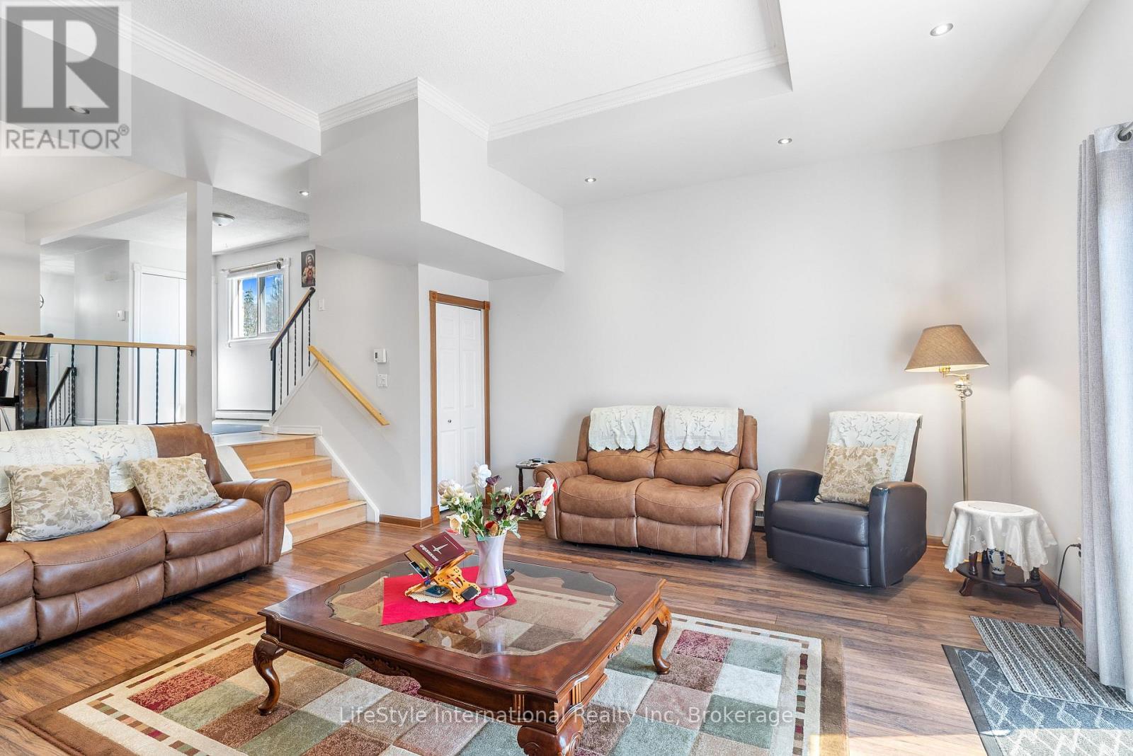 9 Hampton Street, Brantford, Ontario  N3S 7J2 - Photo 8 - X12999332