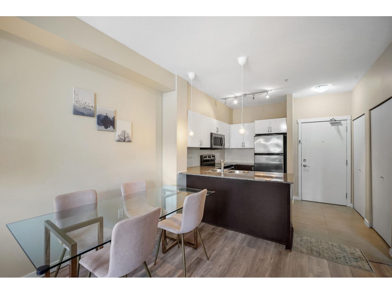 229 13789 107a Avenue, Surrey, British Columbia  V3T 0B8 - Photo 2 - R3111661