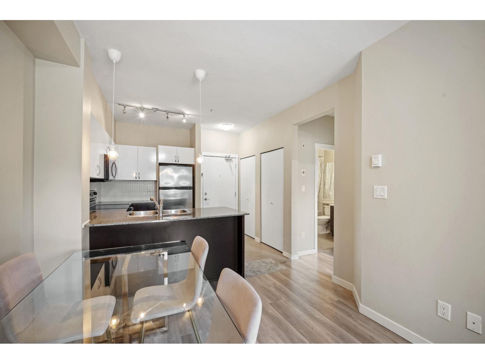 229 13789 107a Avenue, Surrey, British Columbia  V3T 0B8 - Photo 3 - R3111661