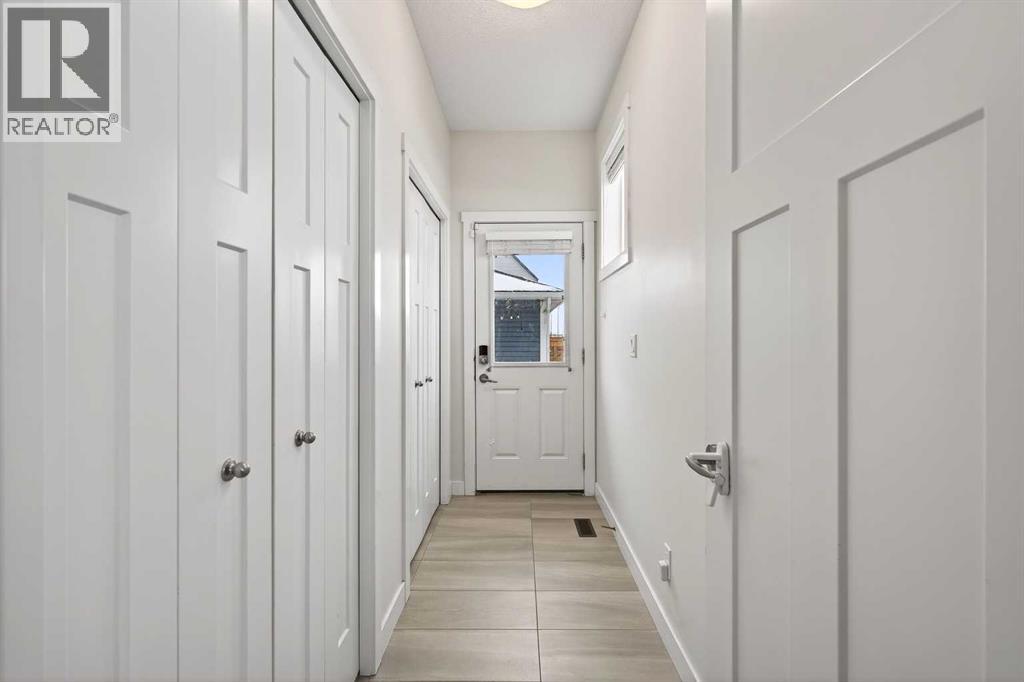 401 South Point Glen Sw, Airdrie, Alberta  T4B 4L1 - Photo 15 - A2297349