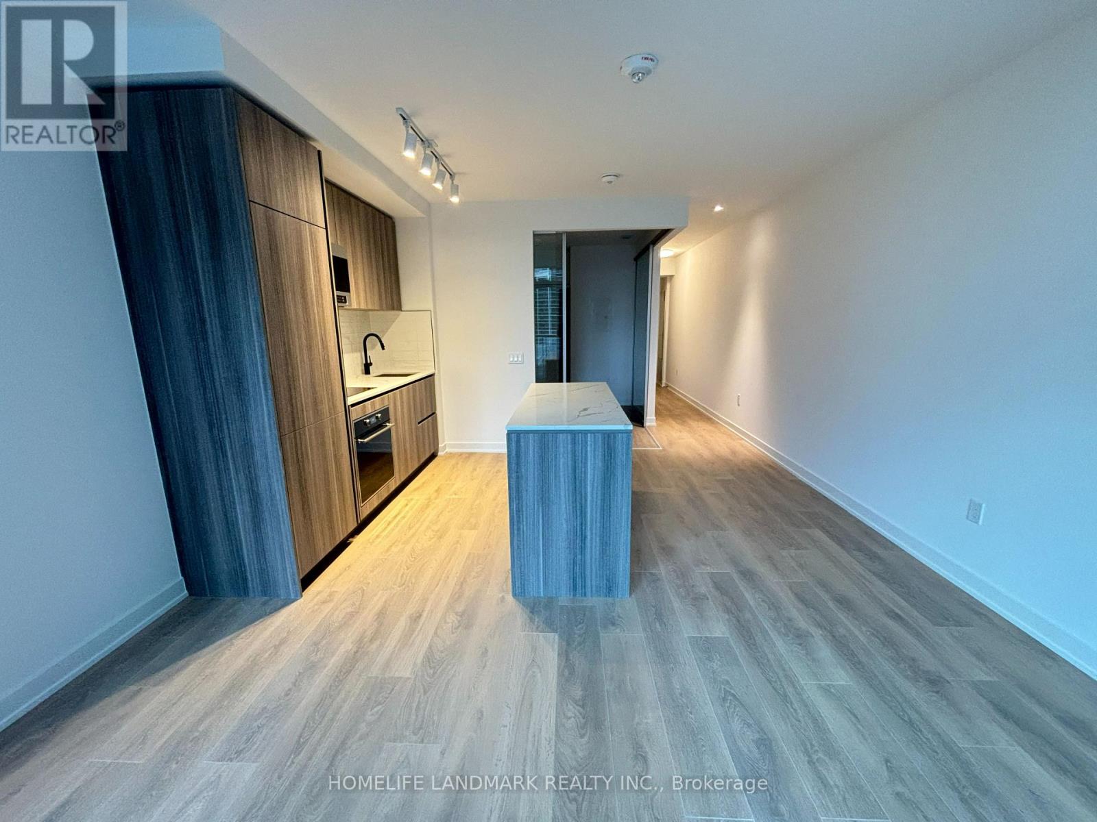 609 - 117 Broadway Avenue, Toronto, Ontario M4P 1V3 - Photo 5 - C12999404