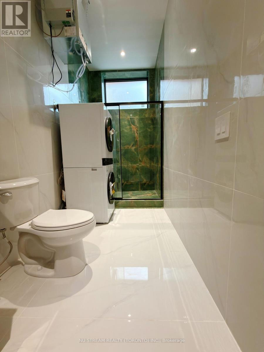 17 Cavotti Crescent, Toronto, Ontario M3H 4V2 - Photo 8 - C12999430