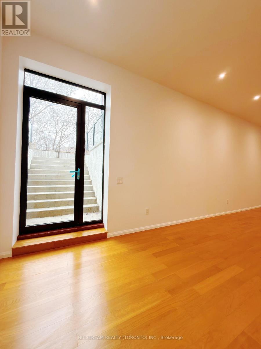 17 Cavotti Crescent, Toronto, Ontario M3H 4V2 - Photo 9 - C12999430