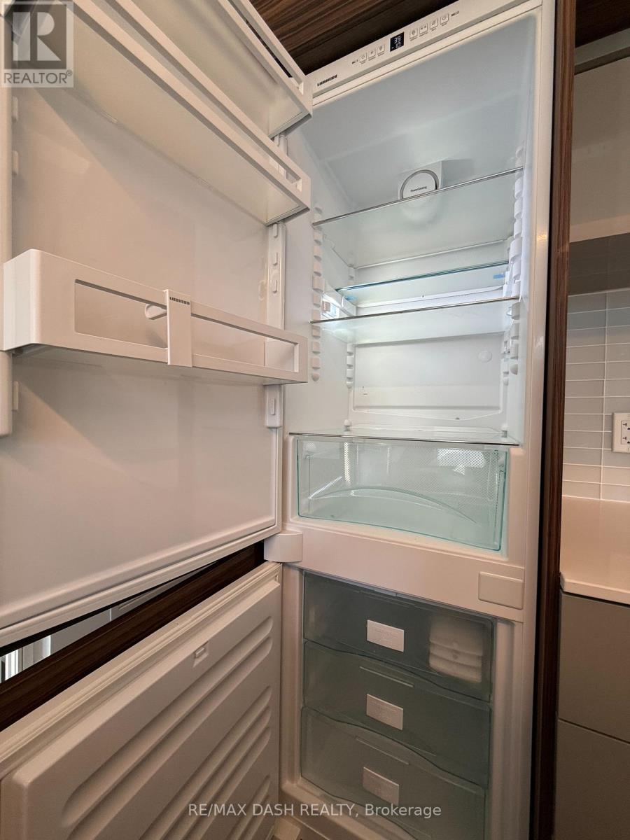 2501 - 88 Scott Street, Toronto, Ontario  M5E 0A9 - Photo 11 - C12999470