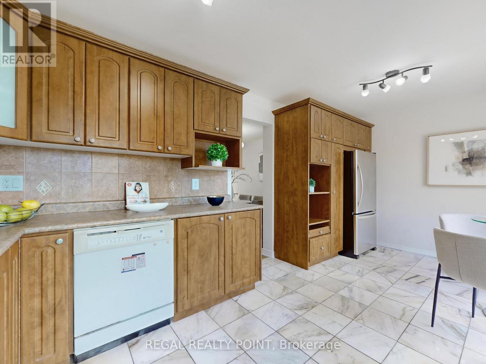 63 - 100 Bridletowne Circle, Toronto, Ontario  M1W 2G8 - Photo 12 - E12999400