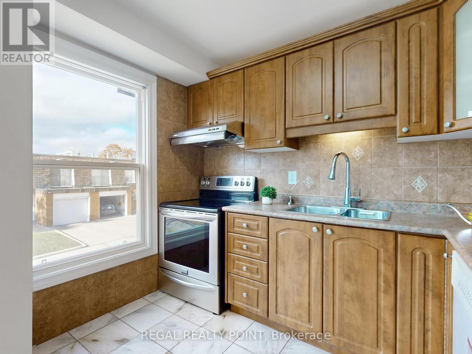 63 - 100 Bridletowne Circle, Toronto, Ontario  M1W 2G8 - Photo 13 - E12999400