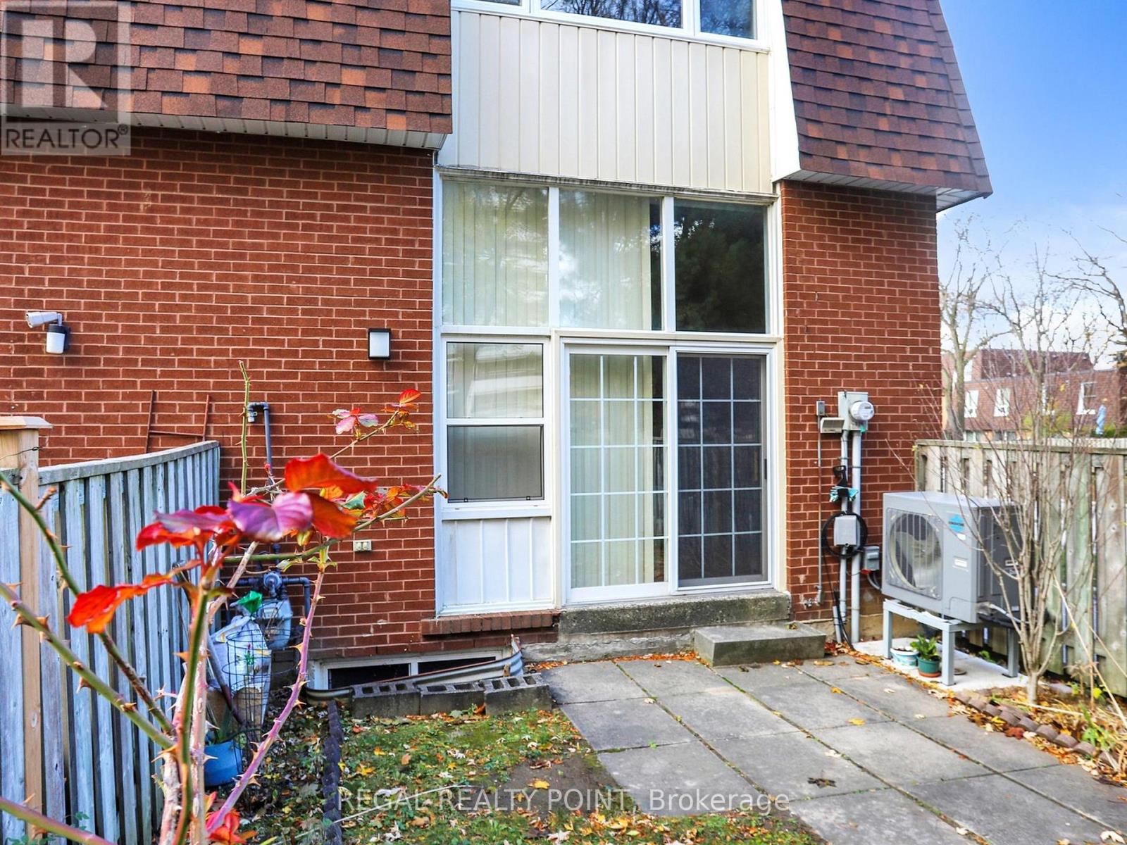 63 - 100 Bridletowne Circle, Toronto, Ontario  M1W 2G8 - Photo 27 - E12999400