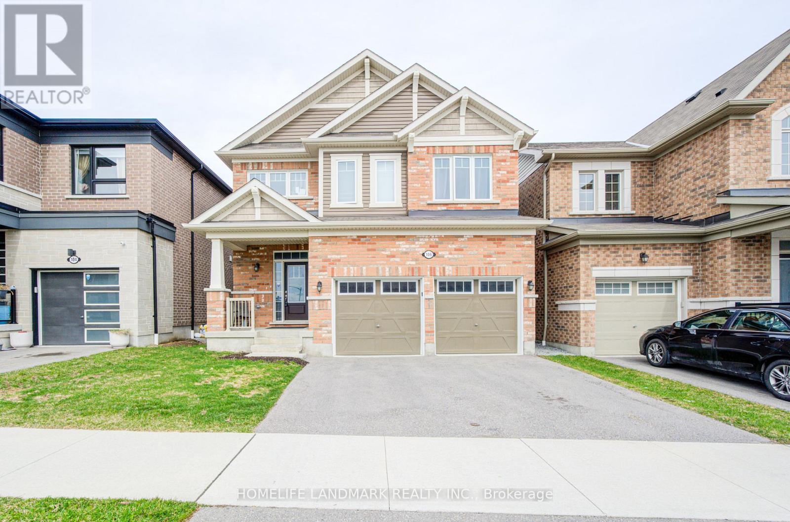 106 BARKERVILLE DRIVE, Whitby, Ontario