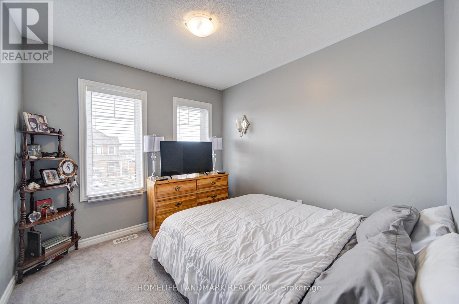 106 Barkerville Drive, Whitby, Ontario  L1P 0L8 - Photo 20 - E12999406