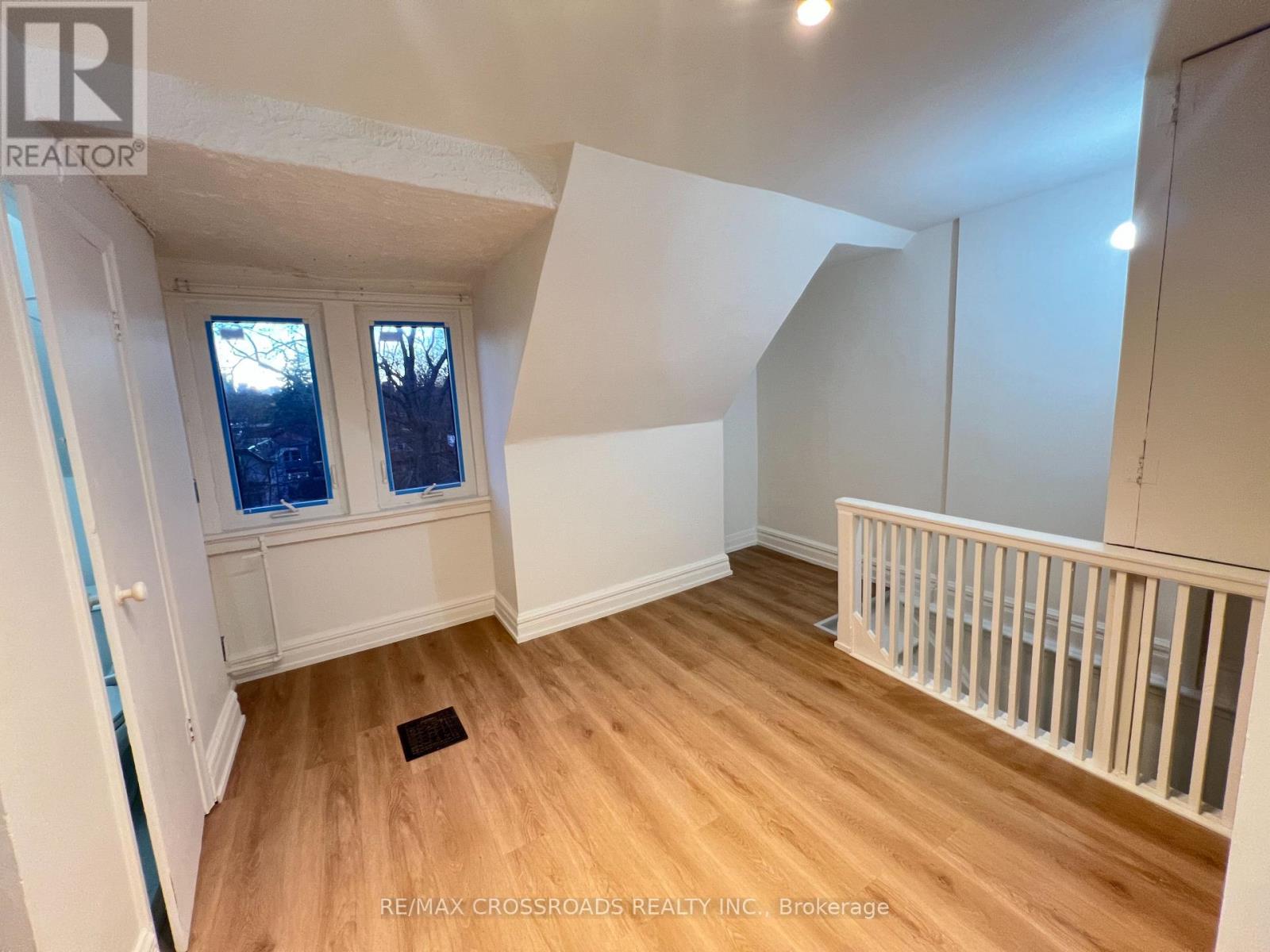 Unit 3 - 82 Curzon Street, Toronto, Ontario  M4M 3B4 - Photo 2 - E12999432