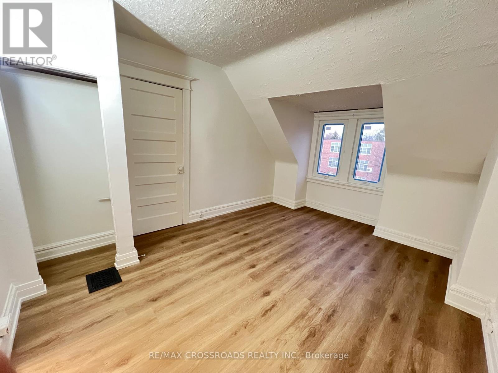 Unit 3 - 82 Curzon Street, Toronto, Ontario  M4M 3B4 - Photo 4 - E12999432